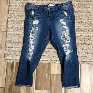 Destructed boyfriend crop Jeans